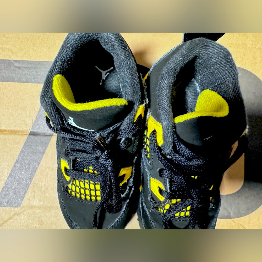 Jordan Retro 4
